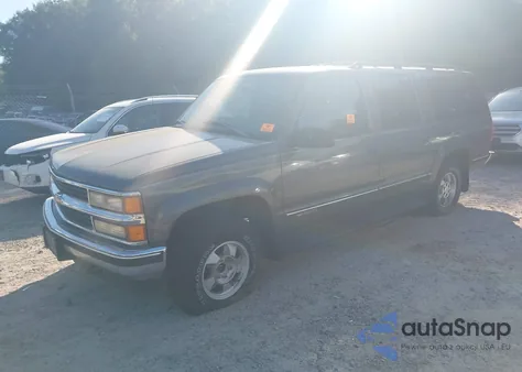 1999 Chevrolet Suburban 1500 Lt from USA, damaged, VIN 3GNFK16R9XG147947